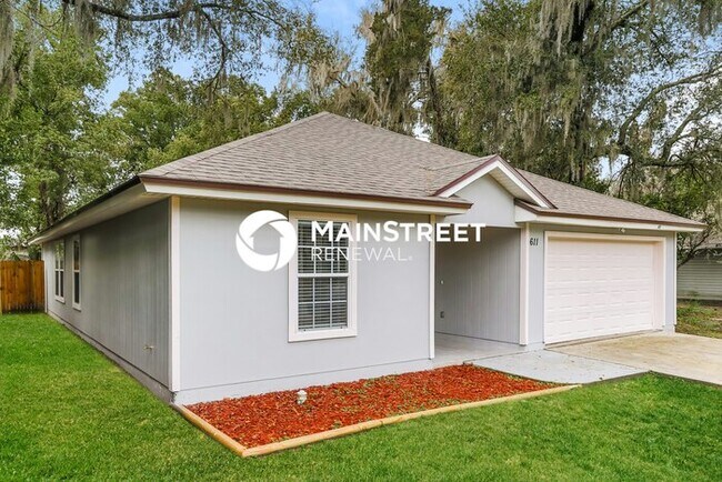 Photo - 3 Bedroom Pet-Friendly Home in Green Cove Springs, FL with Main Street Renewal