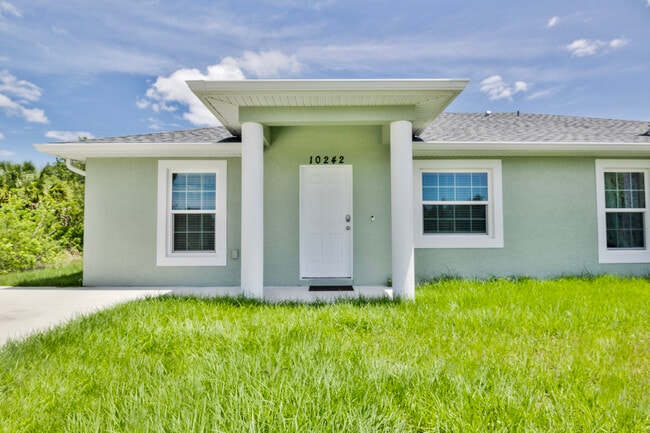 10242 Burlington Ave Unit A