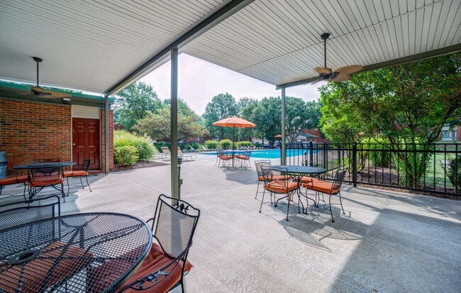 Courtyard Apartments