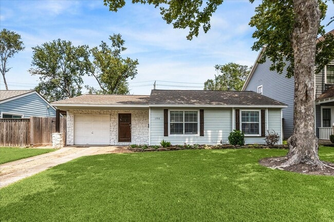 Photo - 1702 Ebony Ln House