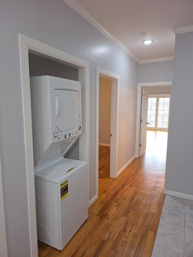 Photo - 83 Pamrapo Ave