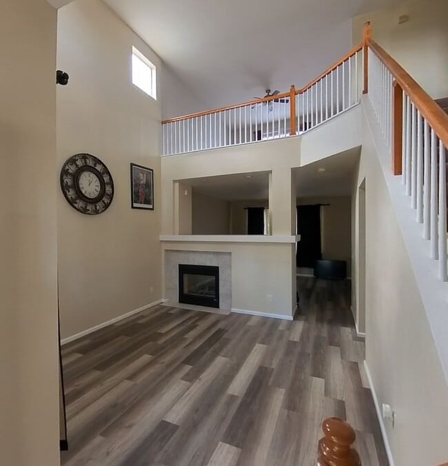 Photo - 3 bedroom 2.5 bath 2 car garage with A/C