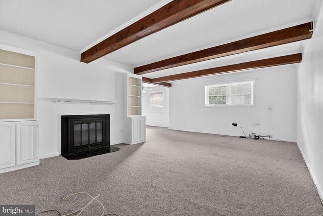Building Photo - 5 Warren Lodge Ct Unit B Rental
