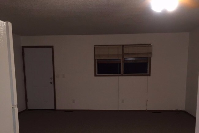 Living room - 111 W Main St Unit C