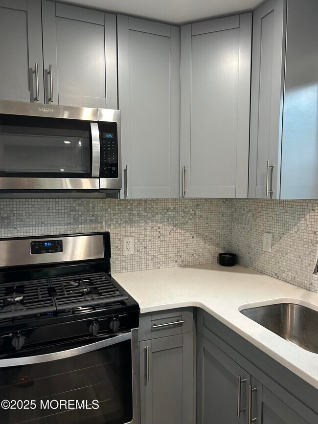 Photo - 1225 7th Ave Unit 4