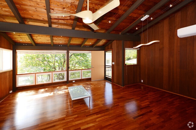 Building Photo - 2442 10th Ave Rental