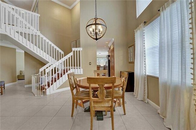 Photo - 16763 NW 13th St