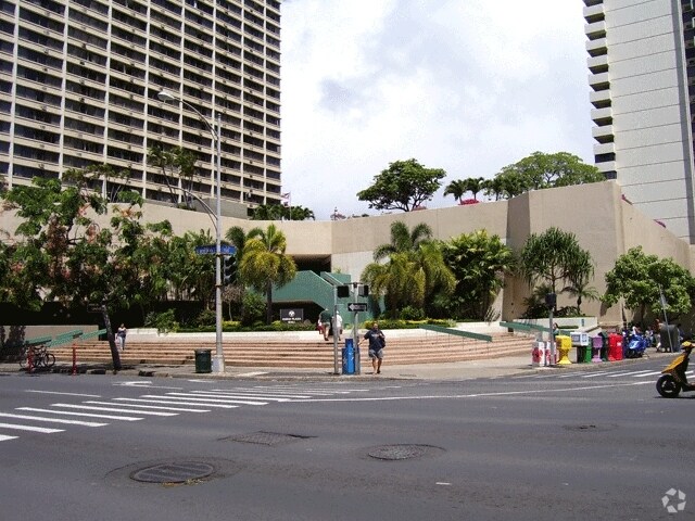 Photo - Kukui Plaza
