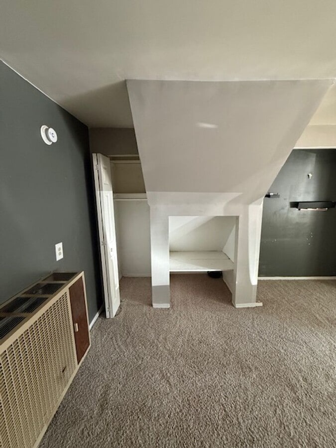 Photo - Studio- Ample Parking Next To MSU