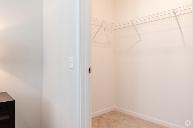 1BR 1BA - 687SF - The Reserve at Hudson Crossing