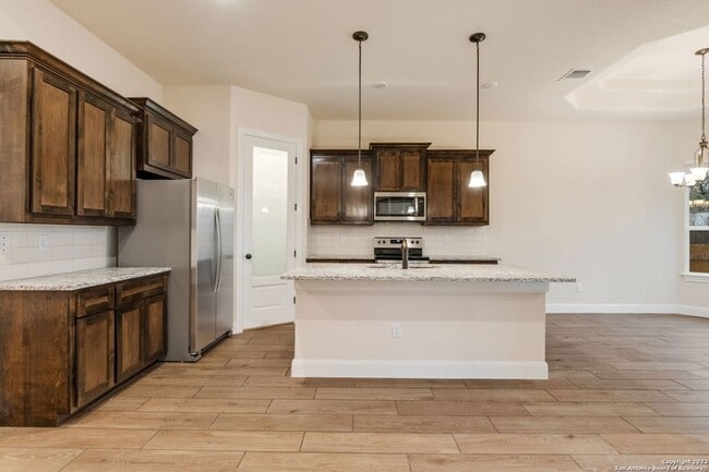 Photo - 514 Carriage House