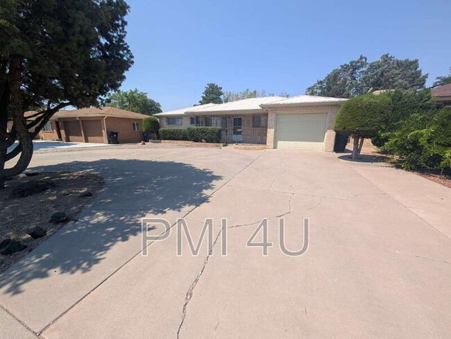 Photo - 2729 Chama St NE