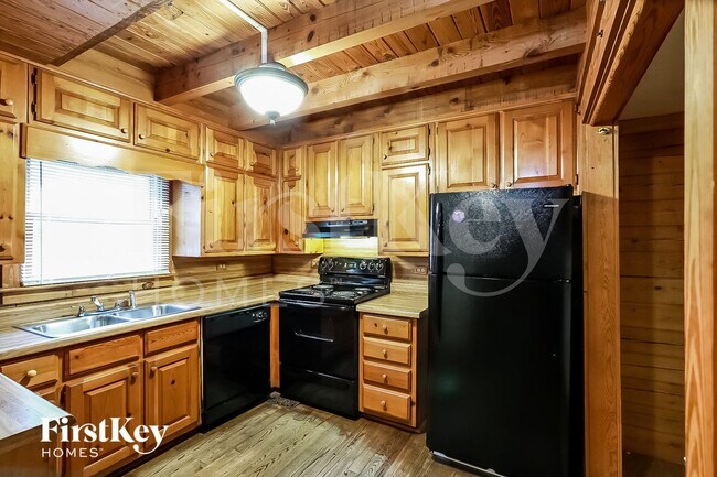 Photo - 4490 Wallace Cir SW