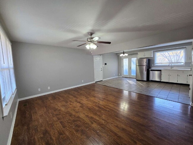 Photo - 710 Pembrook Pl