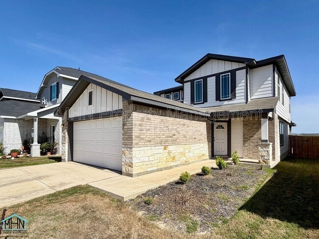 Building Photo - 11151 Hollinger Cir