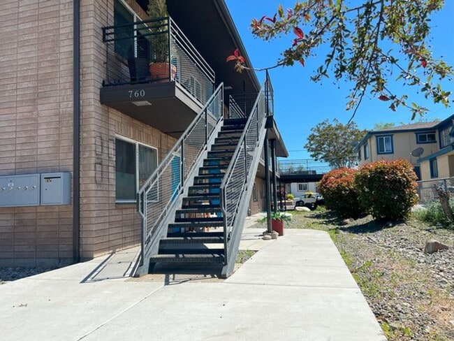 Photo - <b>One Bedroom Upstairs Reno Apartment<br> Unit G