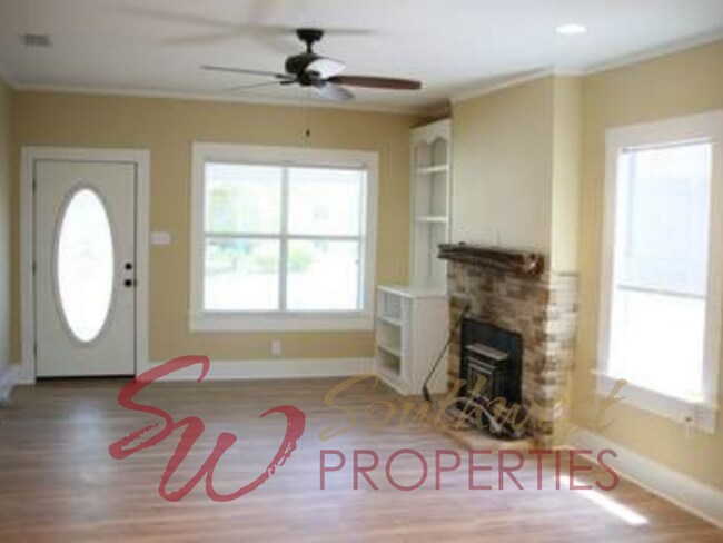 Photo - 2-Bedroom, 2-Bathroom Home with Huge Garage