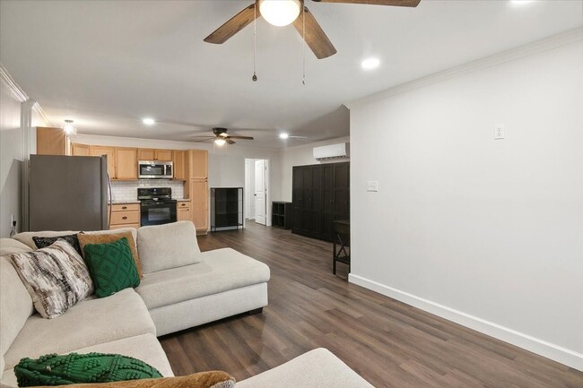 Photo - 1300 Kansas Ave S