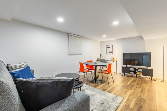 Photo - 3017 Pearl St Unit 1