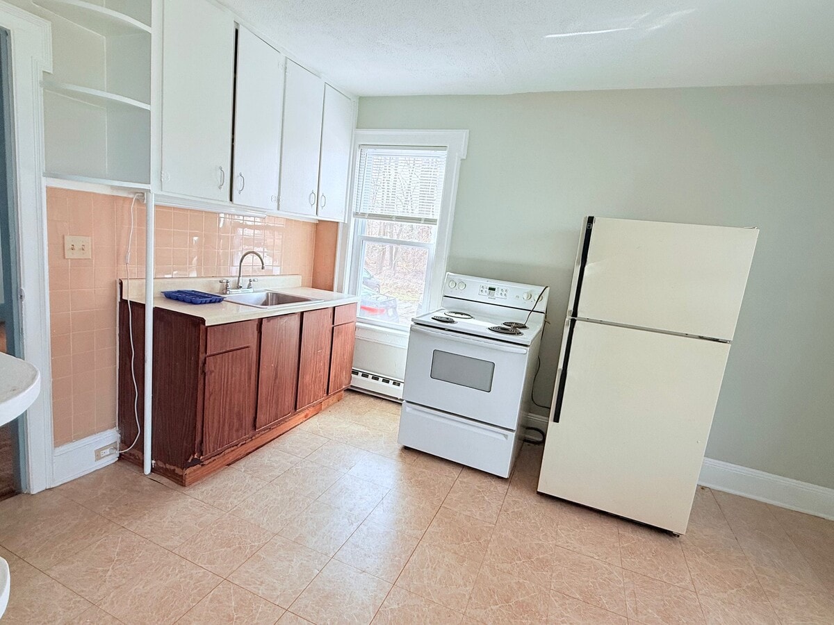 Photo - 22 Maple Ln Unit 1