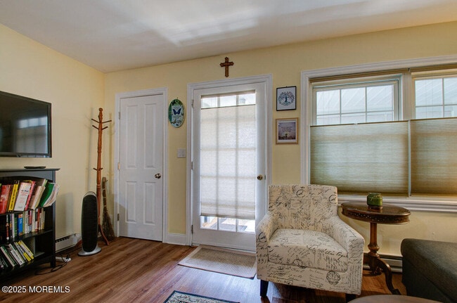 Photo - 888B Inverness Ct