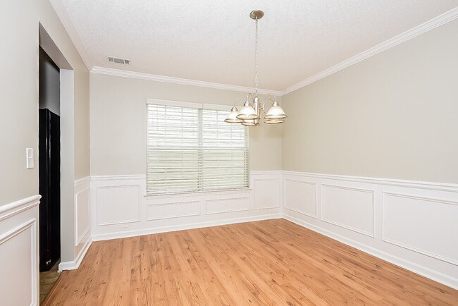 Photo - 123 Hidden Creek Dr