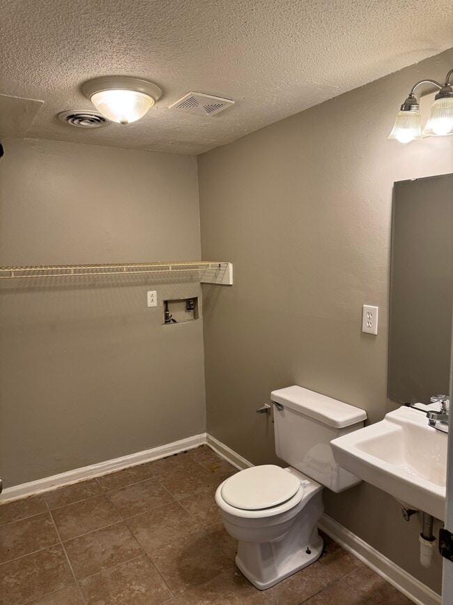 748-750 Marley Way