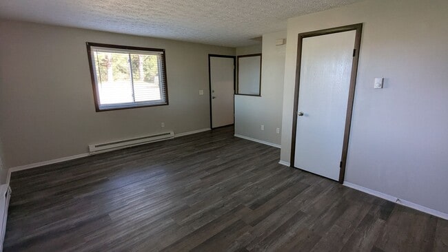 Photo - MN Cedar Village (797) Unit Apt A