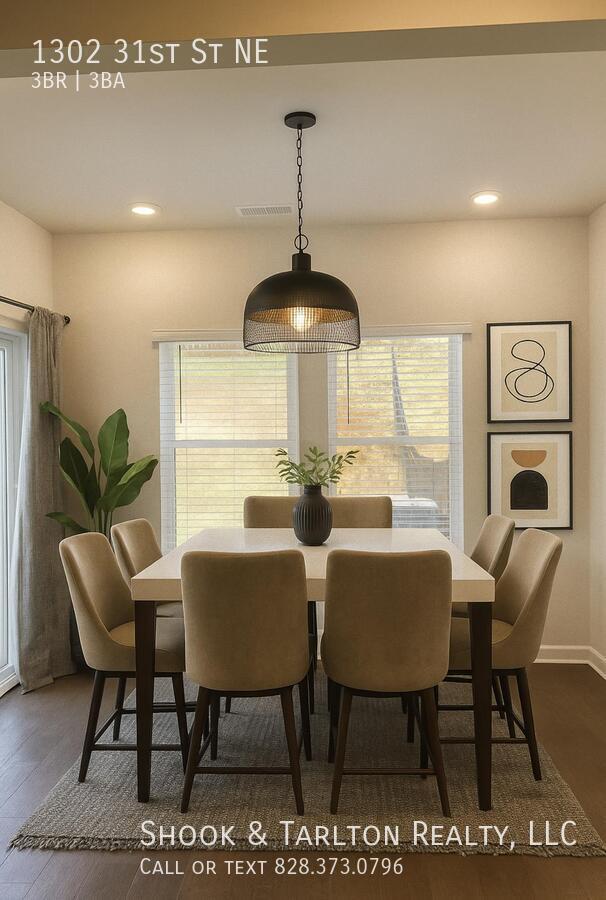 Photo - 1302 31st St NE