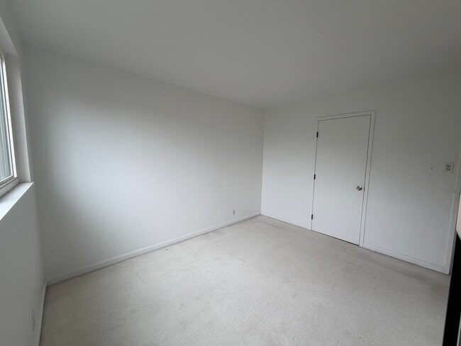 Photo - 12 Parkside Ave