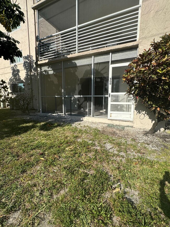 Photo - 225 Bonnie Blvd Unit 116