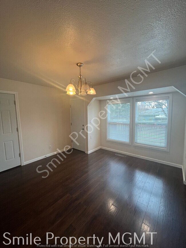 Photo - single house