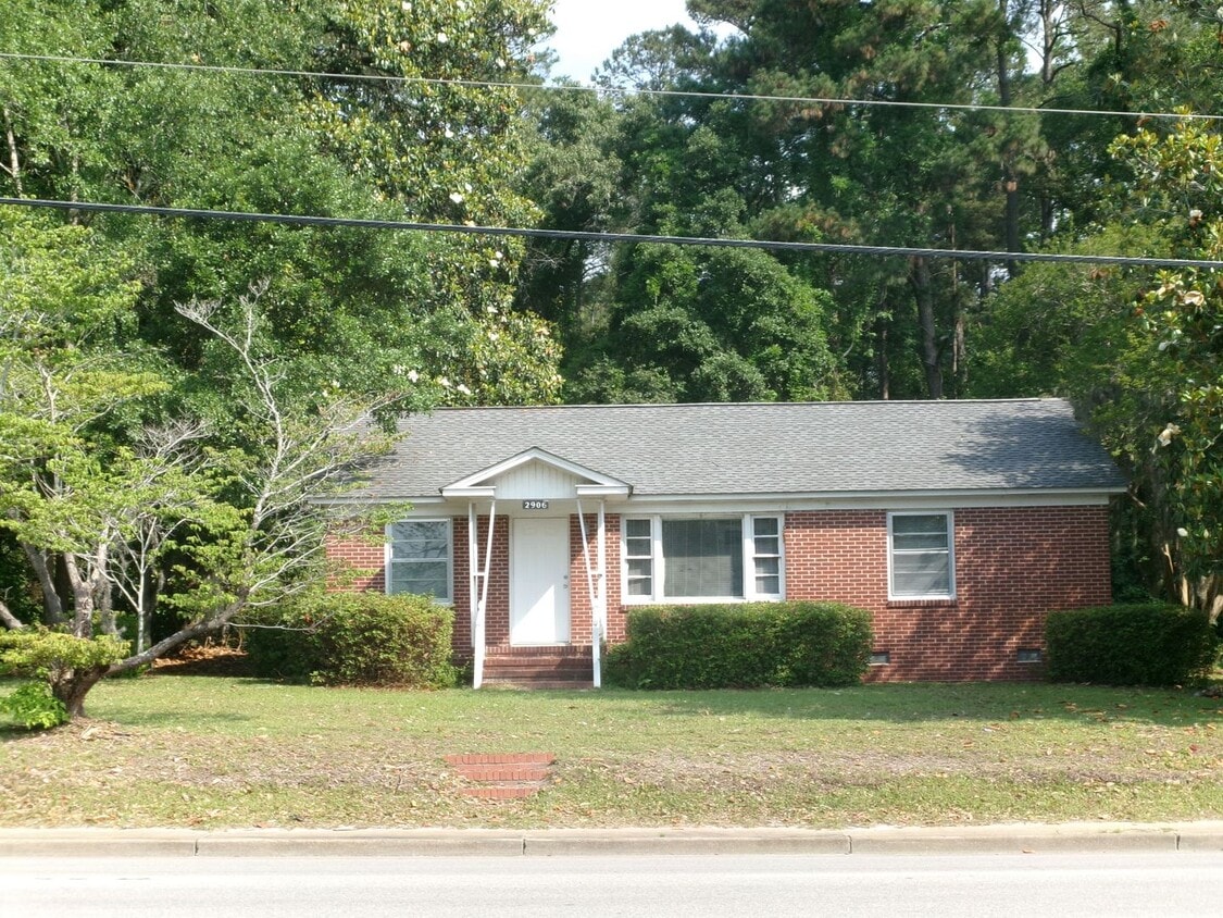 3 bedroom, 1 bath home conveniently locate... - 3 bedroom, 1 bath home conveniently locate...