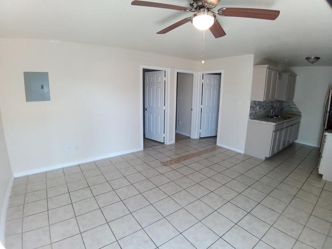 Photo - 401 Sunset Ln Unit E