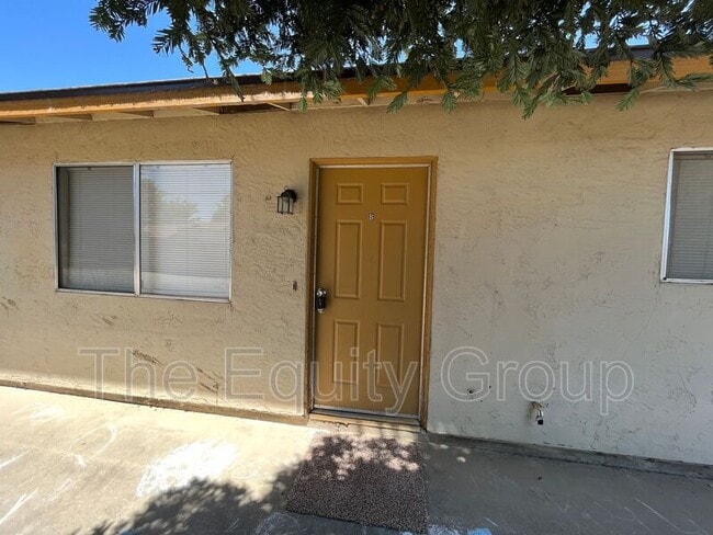 Building Photo - 149 N Castle Rock St Unit #B Rental