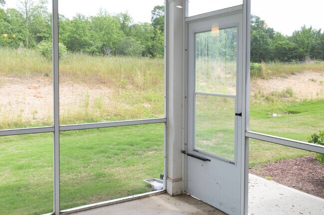 Photo - 400 White Oak Ridge Dr