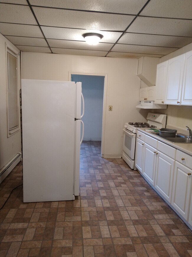 Photo - 721 Genesee St