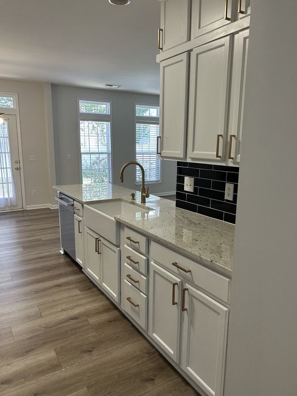 Photo - 263 Hadley Commons Dr