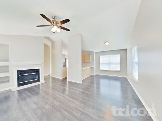 Photo - 716 Sweetwater Cir