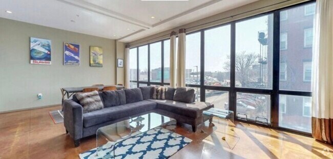 Building Photo - 36 A St Unit 2B Rental