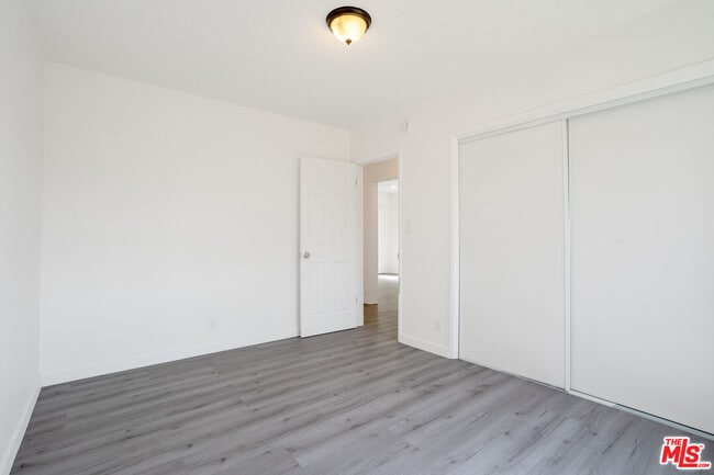 Photo - 241 W 84th St Townhome