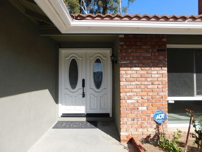 Photo - Charming 4 Bed, 2 Bath, Single-Story home in Fullerton.