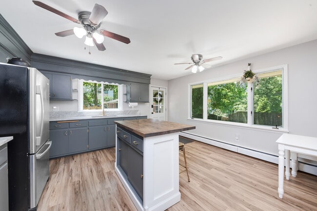 Photo - 409 S Hamilton St