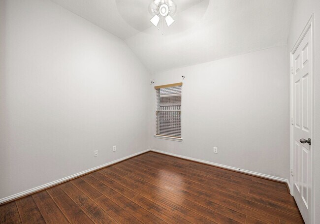 Photo - 18419 S Raven Shore Dr