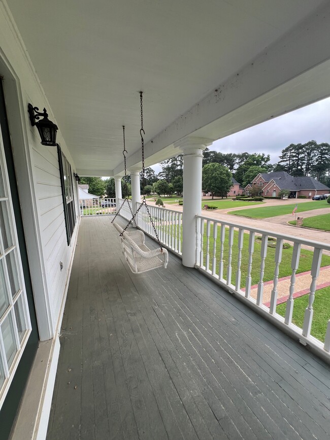 Photo - 5906 Winchester Dr