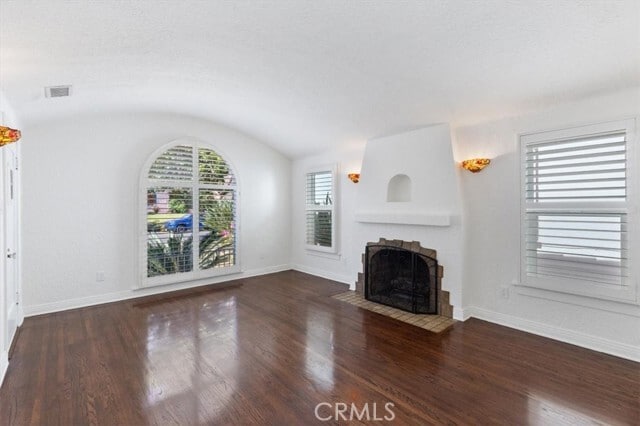 Photo - 5466 Templeton St