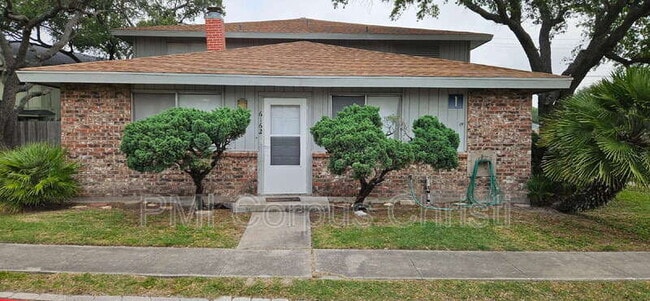 Building Photo - 6162 Hidden Oaks St Rental