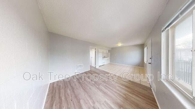 Building Photo - 2232 Seminary Ave Rental