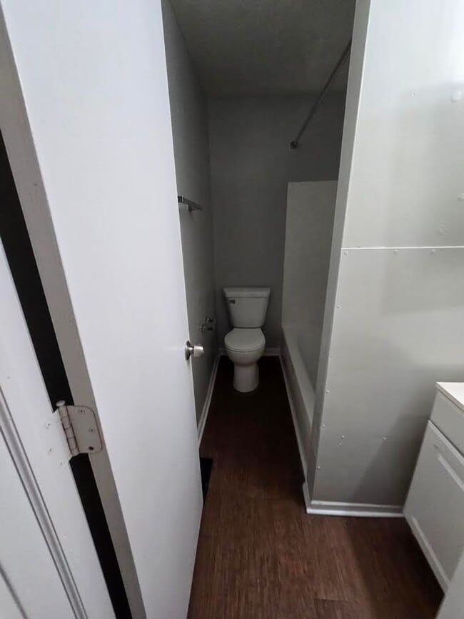 Photo - Spacious Two Bedroom Duplex Near New York ...