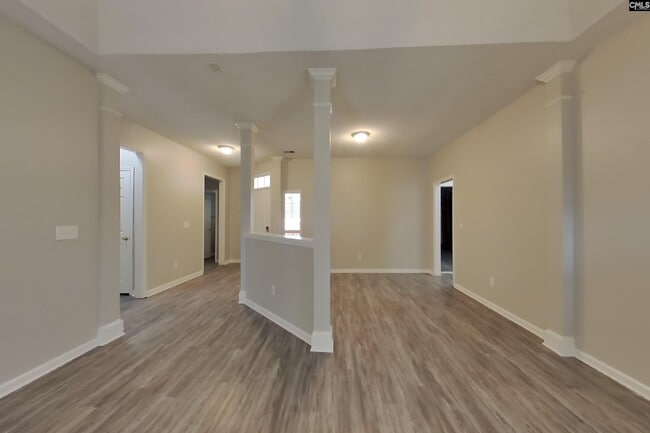 Photo - 110 Fawnhill Ct